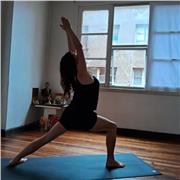 Imparto clases de yoga, según las necesidades de la persona. Soy profesora de Hatha Tantrika, profesora de Pranayamas